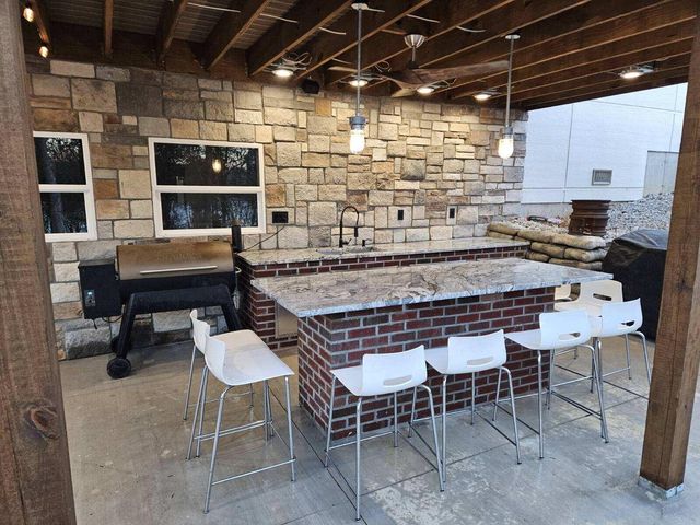 139 Cherokee Drive, Kimberling City, MO 65686