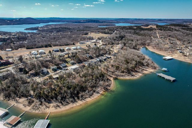 139 Cherokee Drive, Kimberling City, MO 65686