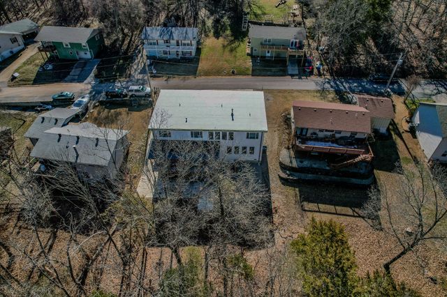 139 Cherokee Drive, Kimberling City, MO 65686