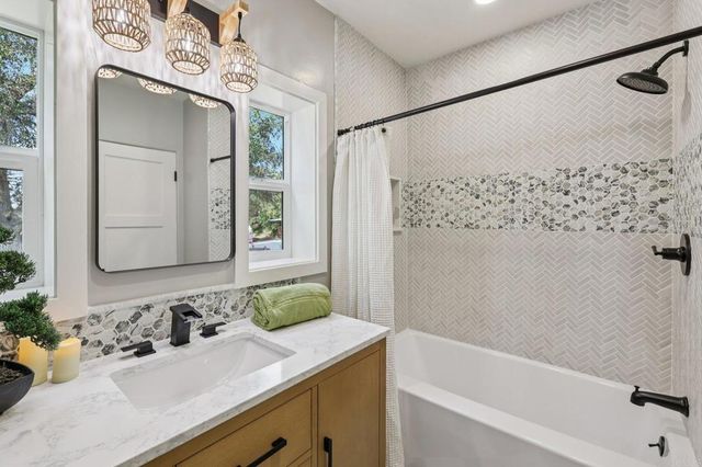 2235 Gum Tree Lane, Fallbrook, CA 92028