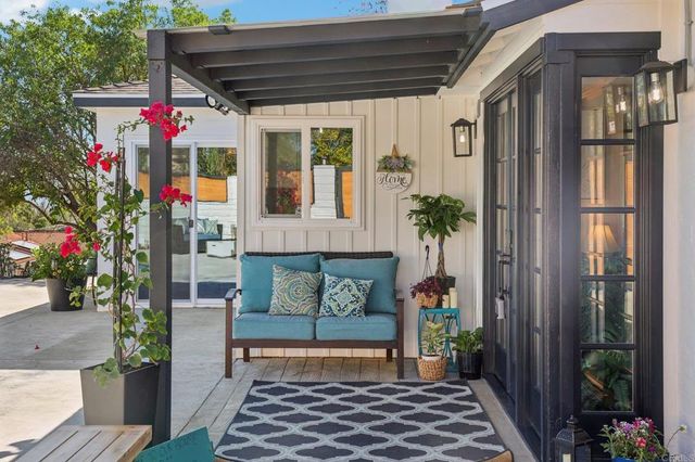 2235 Gum Tree Lane, Fallbrook, CA 92028