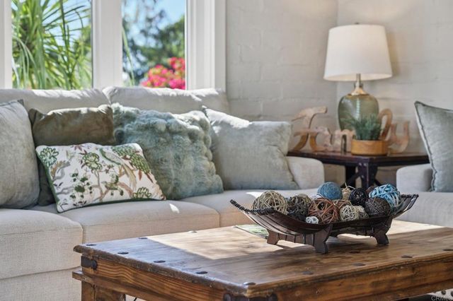 2235 Gum Tree Lane, Fallbrook, CA 92028