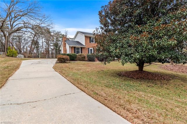 245 Summerglen Drive, Lewisville, NC 27023