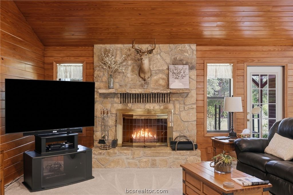300 Moss Oak Drive, Somerville, TX 77879 — photo 5
