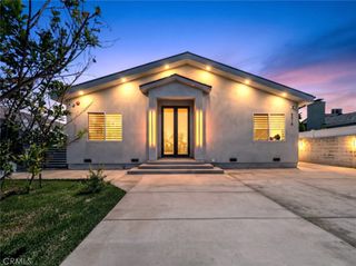 8018 Shadyglade Avenue, North Hollywood, CA 91605