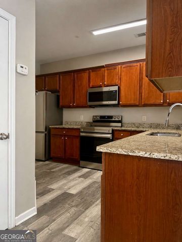 2252 Oakland Downs Way, Lawrenceville, GA 30044