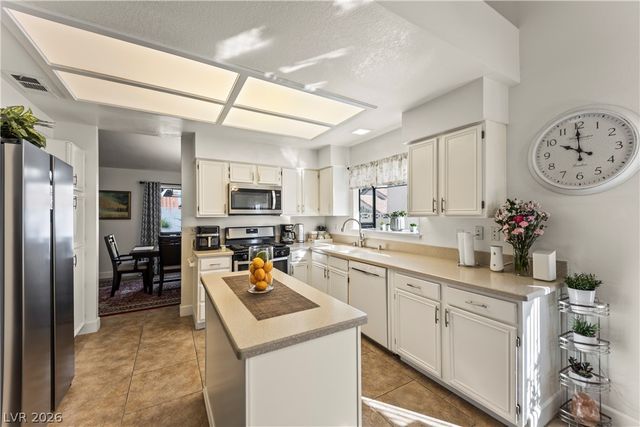 1698 Laurel Oak Drive, Las Vegas, NV 89123