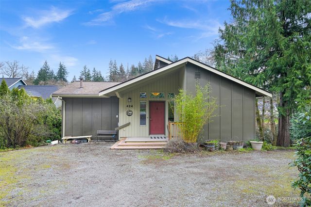 424 Rainbow Drive, Sedro Woolley, WA 98284