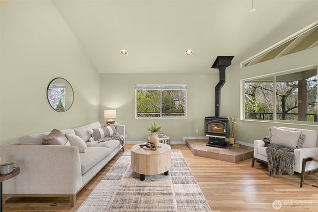 424 Rainbow Drive, Sedro Woolley, WA 98284