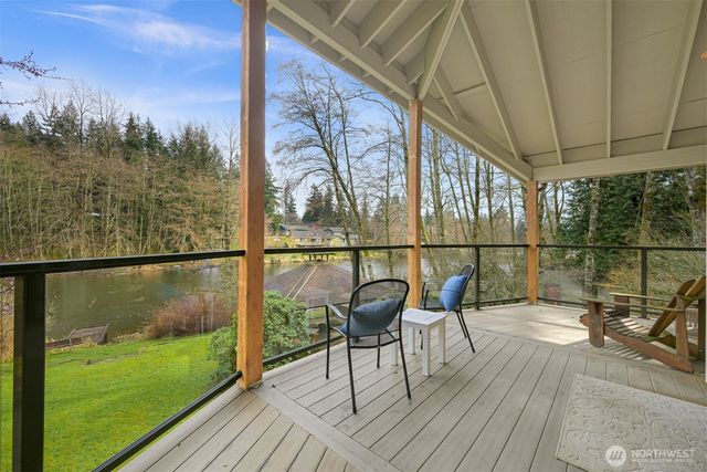 424 Rainbow Drive, Sedro Woolley, WA 98284