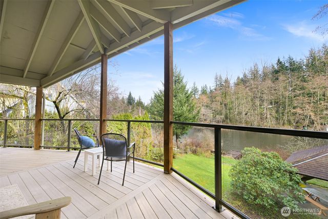 424 Rainbow Drive, Sedro Woolley, WA 98284