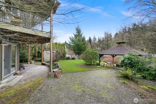 424 Rainbow Drive, Sedro Woolley, WA 98284