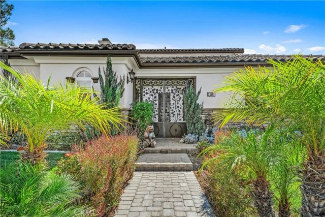 22961 Banbury CT, Murrieta, CA 92562