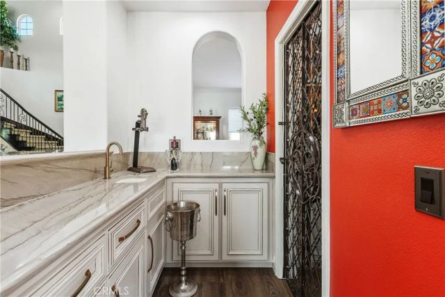 22961 Banbury CT, Murrieta, CA 92562