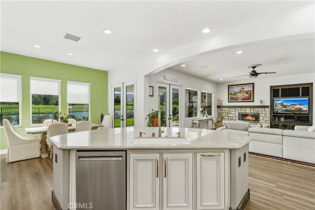 22961 Banbury CT, Murrieta, CA 92562