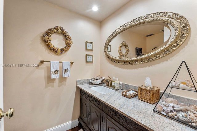 4905 SW 71st Pl, Miami, FL 33155