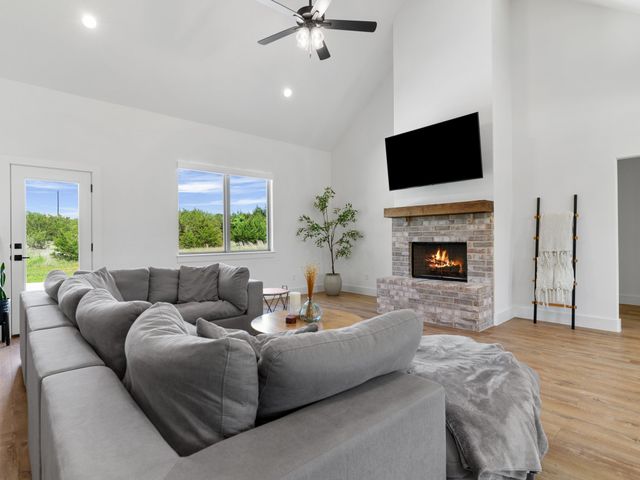 2020 Redemption Drive, Weatherford, TX 76088