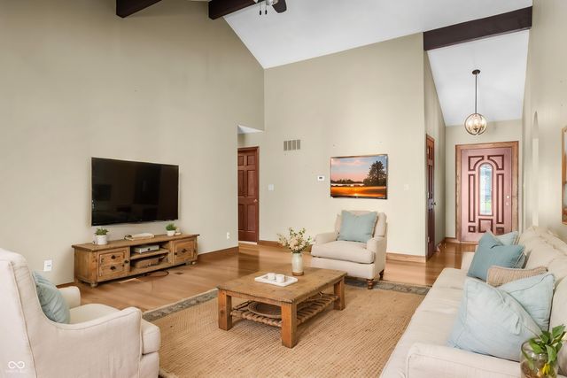 5628 Hill Rise Drive, Indianapolis, IN 46237