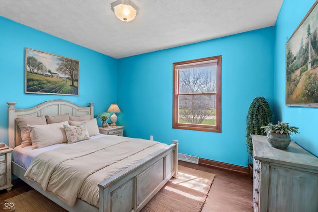 5628 Hill Rise Drive, Indianapolis, IN 46237