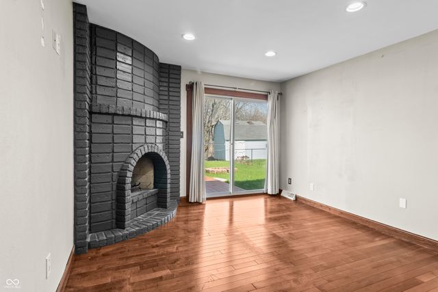 5628 Hill Rise Drive, Indianapolis, IN 46237