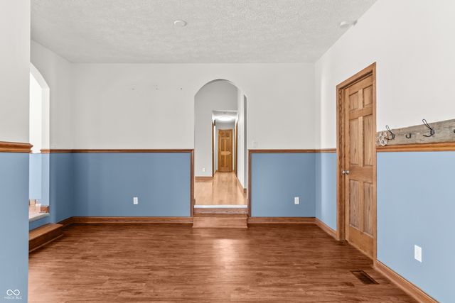 5628 Hill Rise Drive, Indianapolis, IN 46237