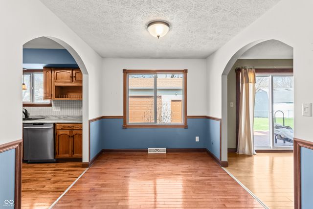 5628 Hill Rise Drive, Indianapolis, IN 46237