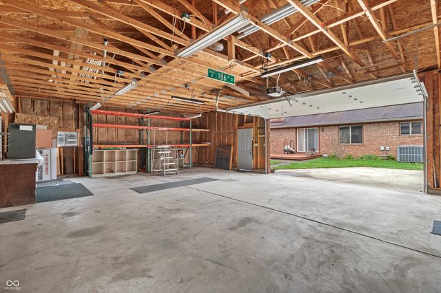 5628 Hill Rise Drive, Indianapolis, IN 46237