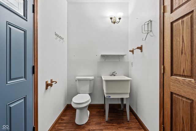 5628 Hill Rise Drive, Indianapolis, IN 46237