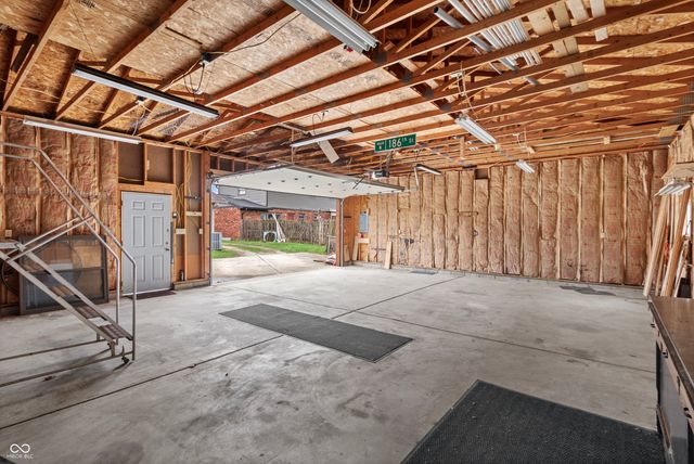 5628 Hill Rise Drive, Indianapolis, IN 46237