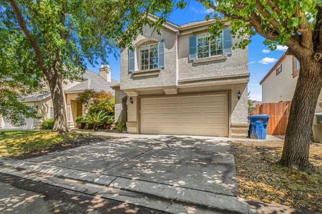 6009 Amir Ln, Carmichael, CA 95608