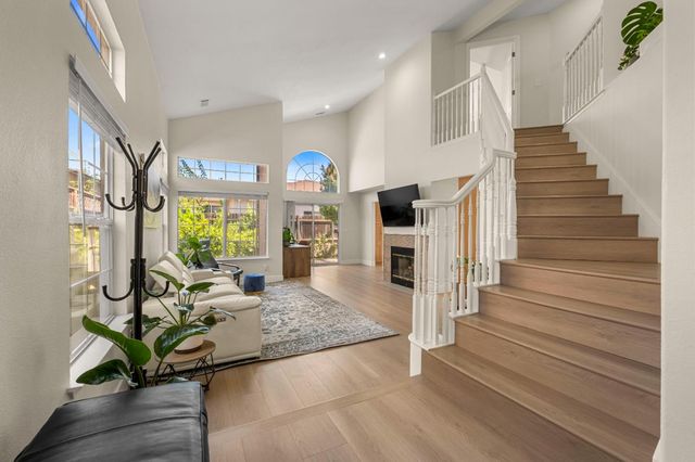 6009 Amir Ln, Carmichael, CA 95608