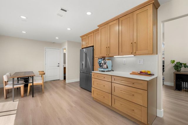 6009 Amir Ln, Carmichael, CA 95608