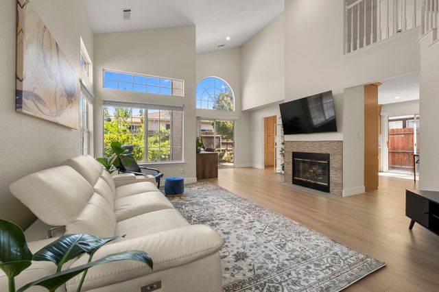 6009 Amir Ln, Carmichael, CA 95608