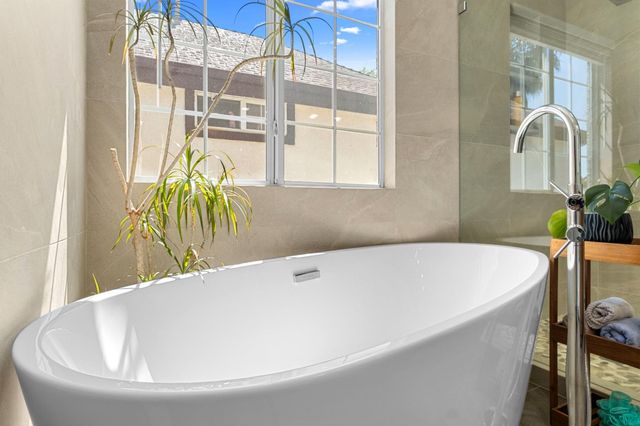 6009 Amir Ln, Carmichael, CA 95608
