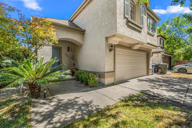 6009 Amir Ln, Carmichael, CA 95608