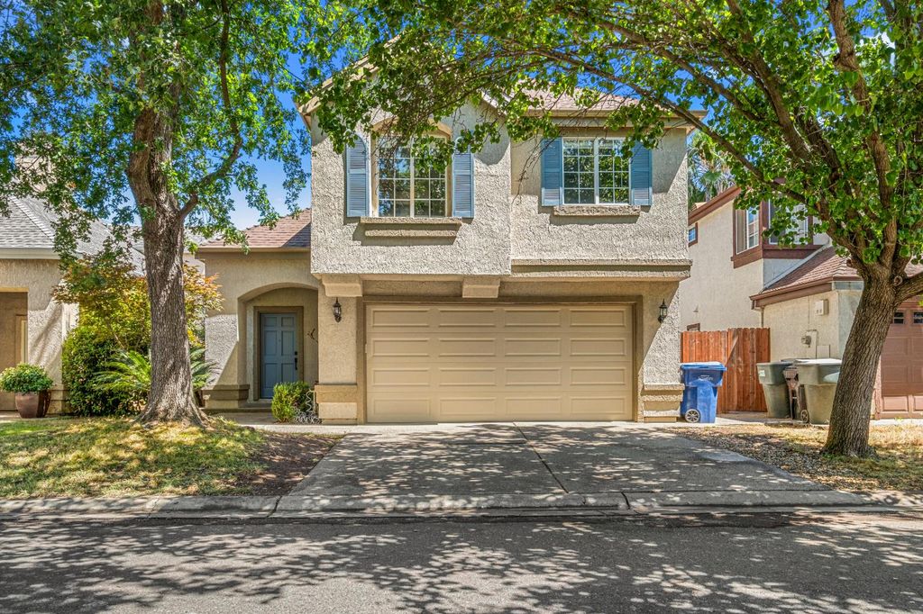 6009 Amir Ln, Carmichael, CA 95608