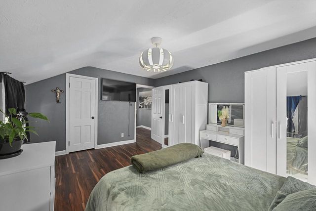 3130 S 28th STREET, Milwaukee, WI 53215
