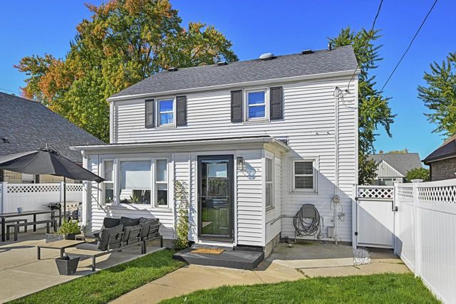 3130 S 28th STREET, Milwaukee, WI 53215
