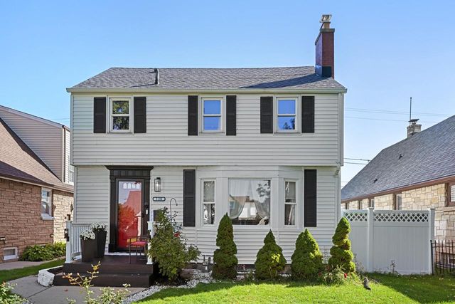 3130 S 28th STREET, Milwaukee, WI 53215