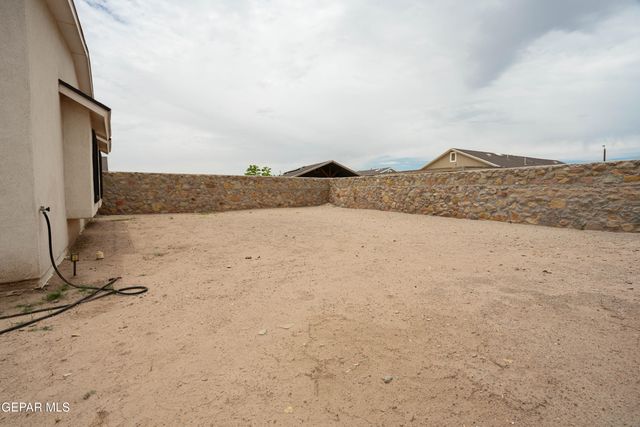 11740 Flor Celosia, Socorro, TX 79927