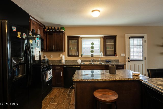 11740 Flor Celosia, Socorro, TX 79927