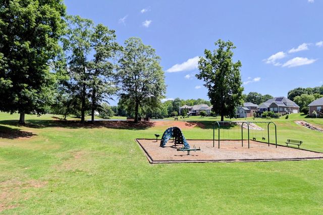 725 Ethridge Point, Boiling Springs, SC 29316