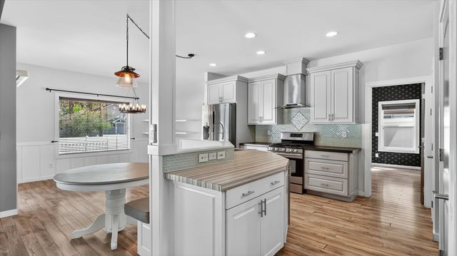 1319 S Bettman Rd, Spokane Valley, WA 99212