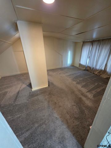 2809 N 71 Street, Omaha, NE 68104