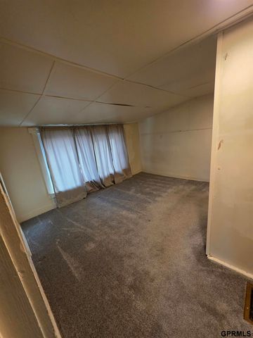 2809 N 71 Street, Omaha, NE 68104