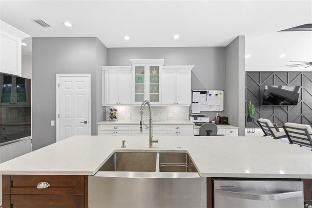 19130 CENTRE ROSE BOULEVARD, Lutz, FL 33558