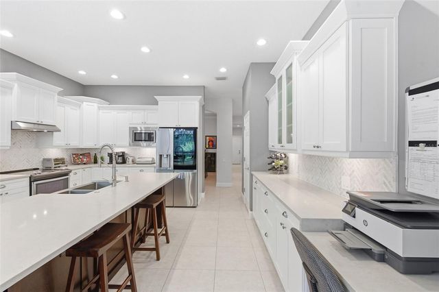 19130 CENTRE ROSE BOULEVARD, Lutz, FL 33558