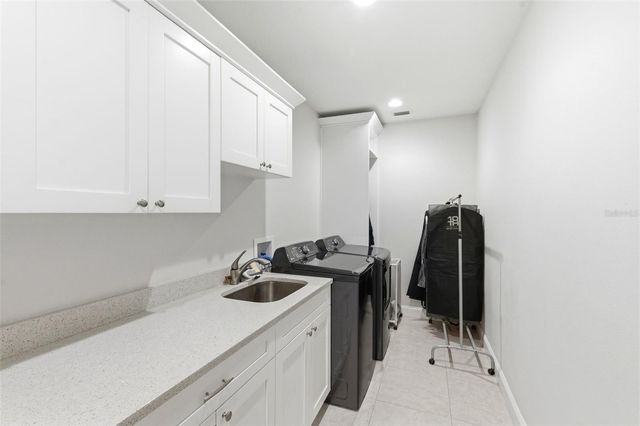 19130 CENTRE ROSE BOULEVARD, Lutz, FL 33558