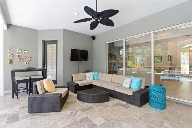 19130 CENTRE ROSE BOULEVARD, Lutz, FL 33558
