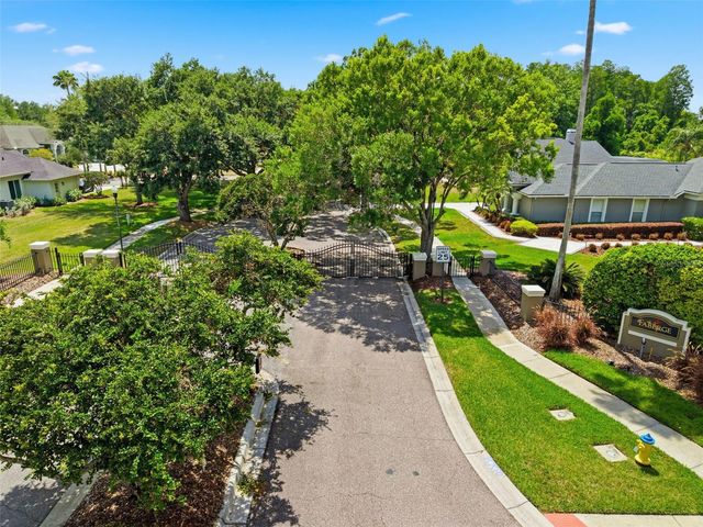 19130 CENTRE ROSE BOULEVARD, Lutz, FL 33558